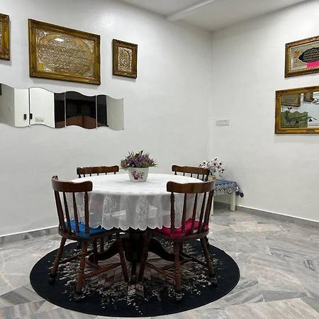 One'S Homestay Seri Manjung Luaran gambar