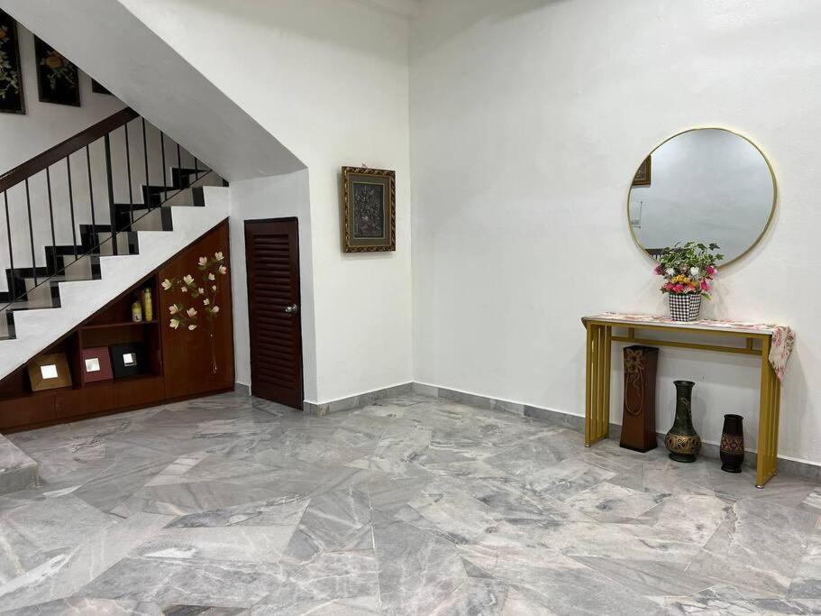 One'S Homestay Seri Manjung Luaran gambar